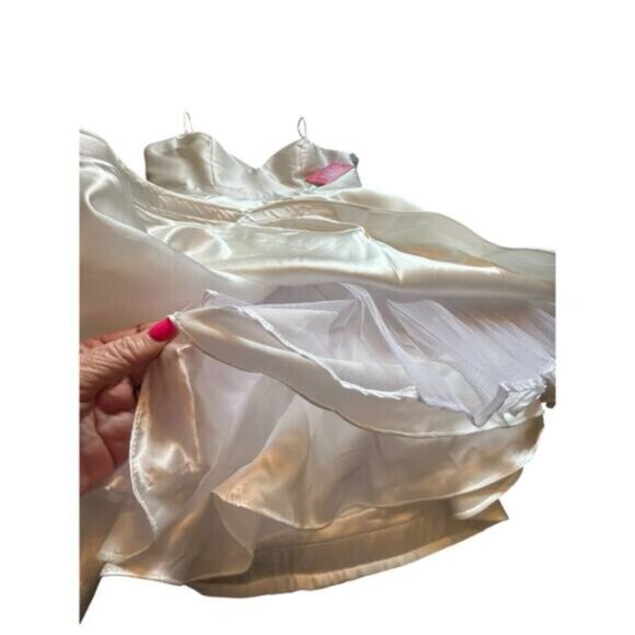 NWT - JVN by JOVANI Ivory Dress - Size 10 - Picture 9 of 16